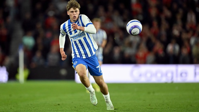 Cầu thủ 17 tuổi đá chính khi Brighton đấu Crytal Palace - Ảnh 1.