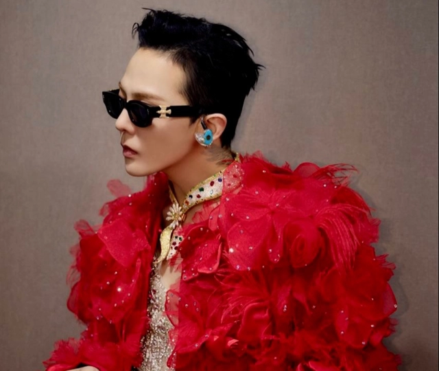 BIGBANG tái xuất làng nhạc, đối đầu với T.O.P - Ảnh 1.