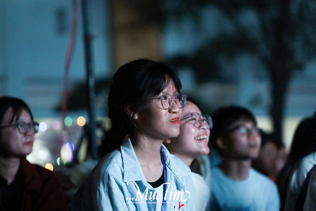 Học sinh Trường THPT Bình Phú cùng nhau ‘Chạm khắc thanh xuân’- Ảnh 17.