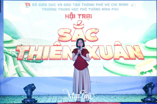 Học sinh Trường THPT Bình Phú cùng nhau ‘Chạm khắc thanh xuân’- Ảnh 18.