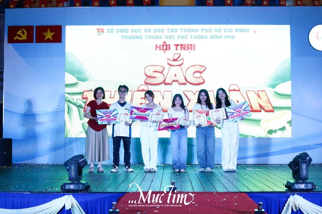 Học sinh Trường THPT Bình Phú cùng nhau ‘Chạm khắc thanh xuân’- Ảnh 22.