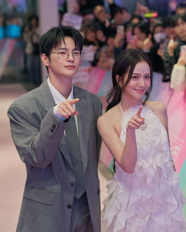 Vén màn sự thật về chân ái của Jisoo trong Boyfriend on demand - Ảnh 1.