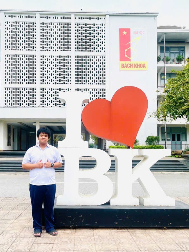 Từ cú trượt đội tuyển đến thủ khoa học sinh giỏi toán cấp thành phố- Ảnh 2.