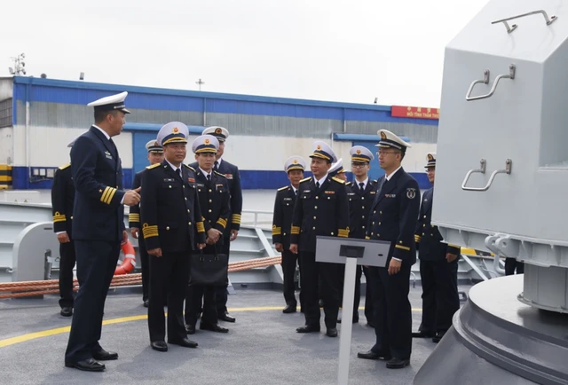 Vietnam, China navies hold 1st live-fire drill - Ảnh 2.