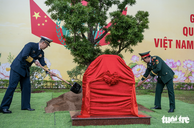 Vietnam’s General Phan Van Giang chairs welcome ceremony for Chinese defense minister - Ảnh 5.