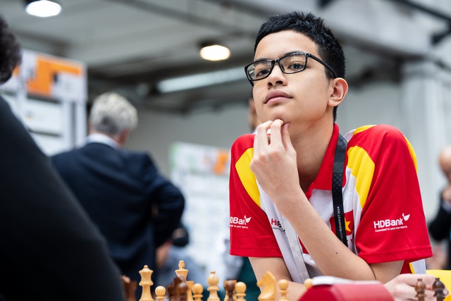 Vietnamese teen chess players close in on grandmaster milestone - Ảnh 1.