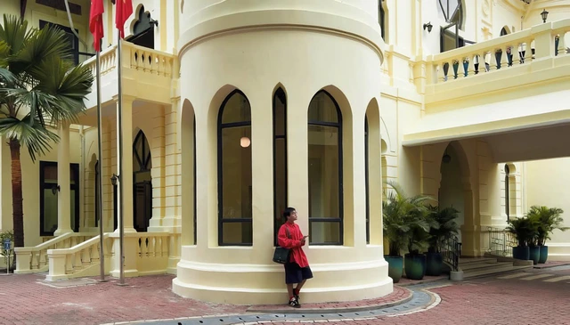 Giới trẻ rầm rộ khoe hình check-in Nhà văn hoá Thanh niên mới- Ảnh 3.