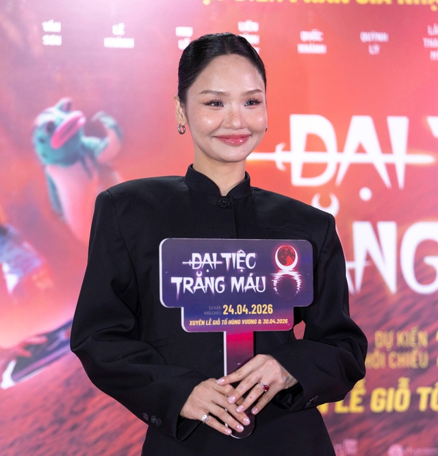 Đại tiệc trăng máu 8 là phần tiếp theo của Tiệc trăng máu?- Ảnh 5.