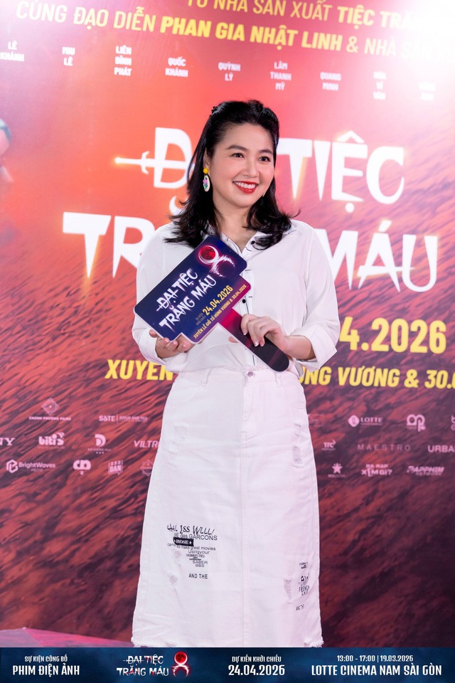 Đại tiệc trăng máu 8 là phần tiếp theo của Tiệc trăng máu?- Ảnh 6.