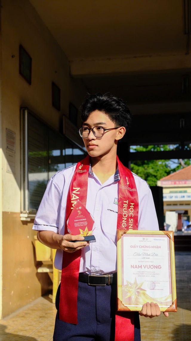 Gương mặt Miss & Mister đầu tiên của Trường THPT Tam Phú là ai? - Ảnh 4.