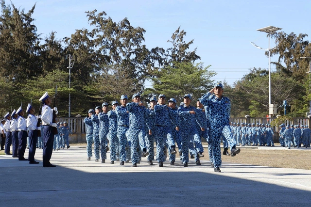 Vietnam navy submarine regiment launches 2026 training program - Ảnh 1. Vietnam navy submarine regiment launches 2026 training program - Ảnh 1.