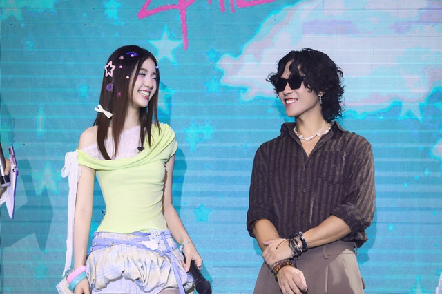 IZARA Thiên Nga ra mắt E.P đầu tay ở tuổi 16- Ảnh 2. IZARA Thiên Nga ra mắt E.P đầu tay ở tuổi 16 - Ảnh 2.