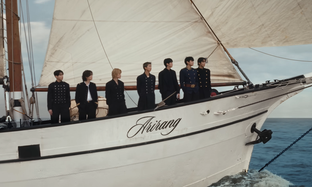 BTS tái xuất đầy mới mẻ với album Arirang- Ảnh 2. BTS tái xuất đầy mới mẻ với album Arirang- Ảnh 2.