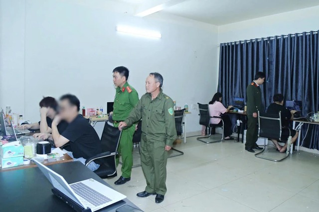 Police bust 3 Chinese-run online scam rings in Vietnam’s Bac Ninh - Ảnh 1.