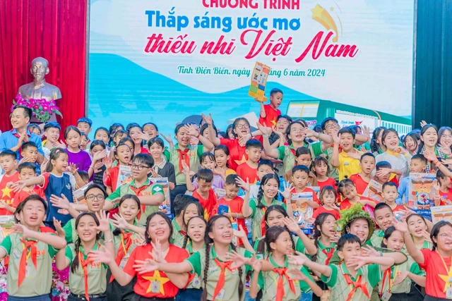 Giải thưởng Hồ Hảo Hớn gọi tên Hành trình Em yêu Tổ quốc Việt Nam - Ảnh 8.