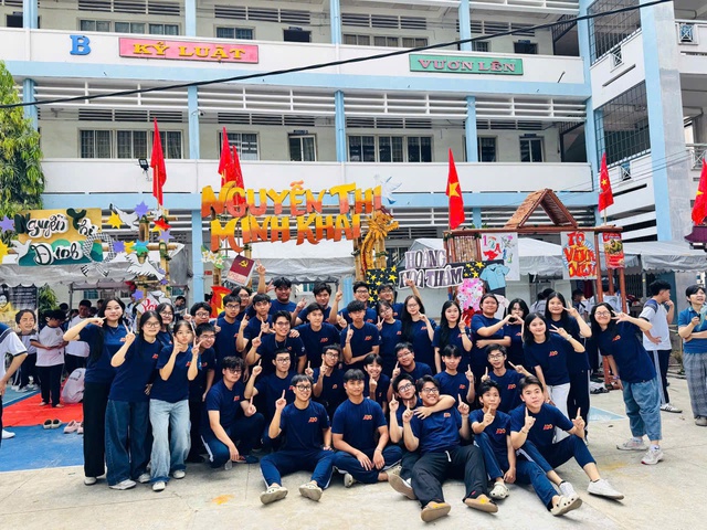 Teen Trường THPT Hoàng Hoa Thám 'cháy' hết mình với Hội trại truyền thống 26-3 - Ảnh 8. Teen Trường THPT Hoàng Hoa Thám 'cháy' hết mình với Hội trại truyền thống 26-3 - Ảnh 8.