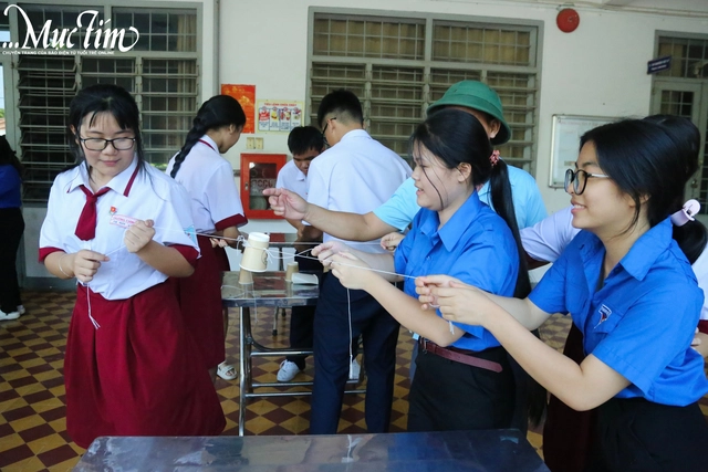 Học trò Trường THPT Trường Chinh lan toả sức trẻ trong Ngày hội Đoàn viên- Ảnh 5. Học trò Trường THPT Trường Chinh lan toả sức trẻ trong Ngày hội Đoàn viên- Ảnh 5.