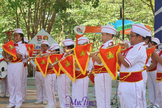 Bất ngờ với Tiếng kèn Đội ta của khối tiểu học- Ảnh 2. Bất ngờ với Tiếng kèn Đội ta của khối tiểu học- Ảnh 2.