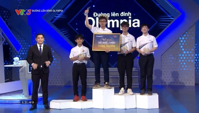 Nam sinh Quảng Trị giành chiến thắng Đường lên đỉnh Olympia sau màn rượt đuổi kịch tính - Ảnh 6.