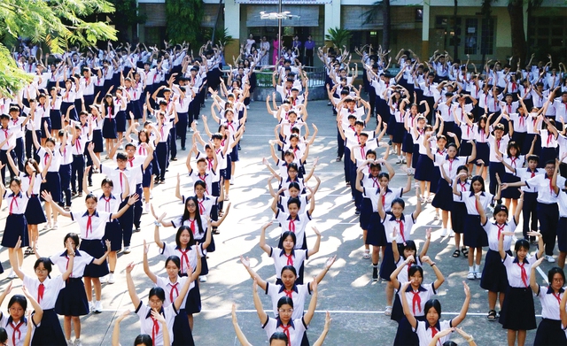 Tình yêu chiếc khăn quàng đỏ của chị cán bộ Đoàn - Ảnh 5.