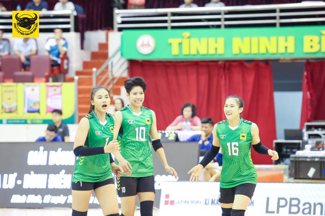 Trực tiếp chung kết bóng chuyền nữ: VTV Bình Điền Long An - Vietinbank- Ảnh 1.