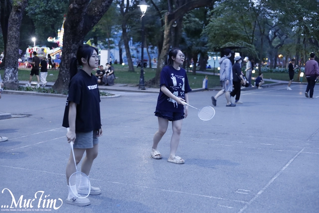 Công viên Thống Nhất: điểm hẹn thư giãn cuối tuần của giới trẻ Hà Nội - Ảnh 8.