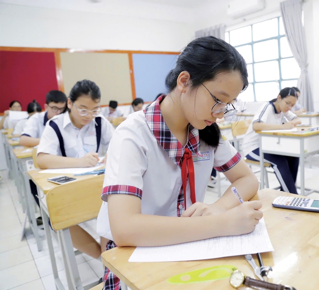 Đường đua vào lớp 10 ngày càng nóng - Ảnh 1.