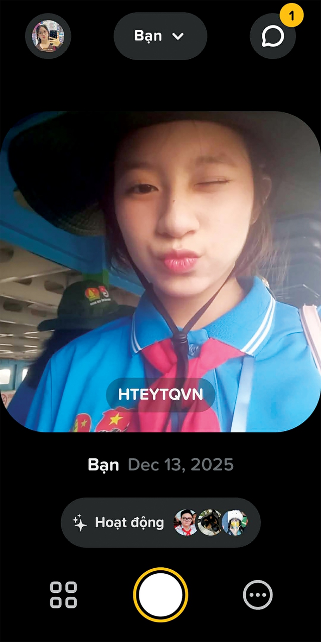 “Đợi xíu, mình chụp Locket đã!” nhật ký bằng ảnh của U15 - Ảnh 5.