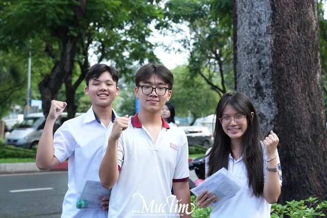 Tuyển sinh lớp 10 TP.HCM 2026: những trường hợp được tuyển thẳng và cách tính điểm ưu tiên- Ảnh 1.