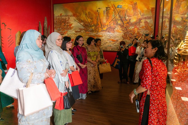 Female consuls general explore Vietnamese culture in Ho Chi Minh City- Ảnh 4.