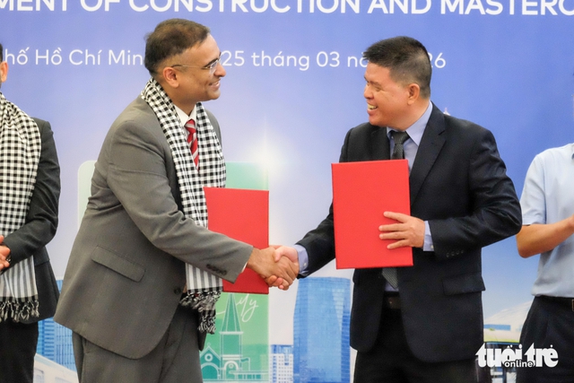 Ho Chi Minh City expands cashless payments in public transport- Ảnh 2. Ho Chi Minh City expands cashless payments in public transport- Ảnh 2.