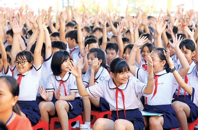 Con ngoan trò giỏi tưng bừng ở trường TH Bình Chuẩn - Ảnh 5.