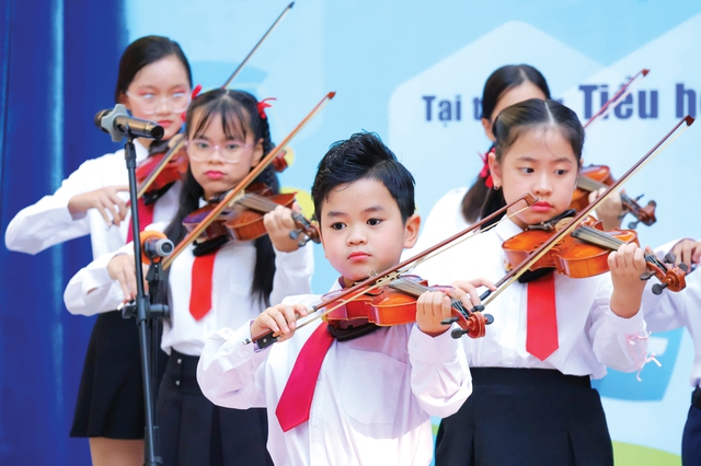 Chuyến tàu ngoan - giỏi vui lắm nè! - Ảnh 1.