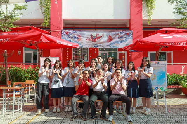 'Phá đảo' mê cung ký tự tại gian tư vấn Trường Trung học Thực hành Sài Gòn ở Ngày hội Tự tin vào lớp 10- Ảnh 4.