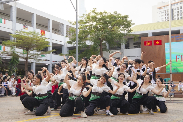 Bạn biết gì về Trường THPT Gia Định? - Ảnh 7.