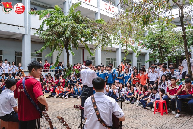 Bạn biết gì về Trường THPT Gia Định? - Ảnh 2.