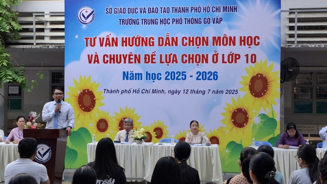 Vui học cùng STEM tại gian tư vấn Trường THPT Gò Vấp tại Ngày hội Tự tin vào lớp 10- Ảnh 3.