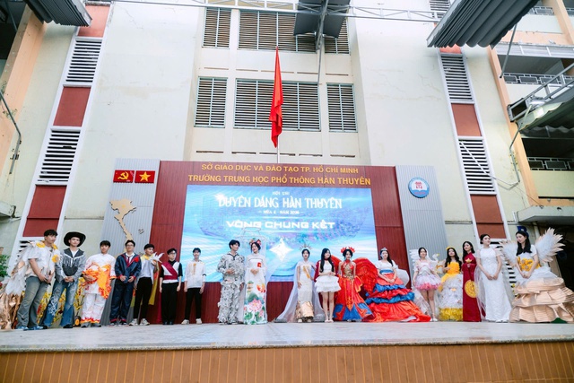 Đến gian tư vấn của Trường THPT Hàn Thuyên tại Ngày hội Tự tin vào lớp 10 để nhận huy hiệu độc quyền- Ảnh 4.