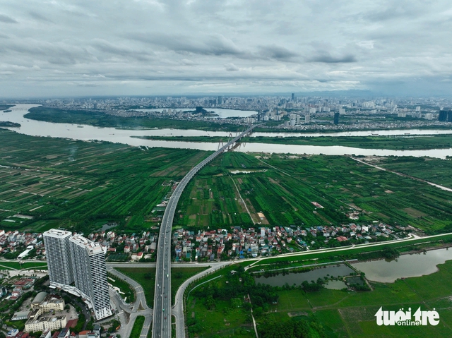 Majority of public endorse construction of boulevard along Red River in Hanoi - Ảnh 3. Majority of public endorse construction of boulevard along Red River in Hanoi - Ảnh 3.