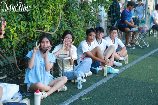 Nhiệt huyết như teen Trường THPT Tân Phong trên sân cỏ Hội thao- Ảnh 6.