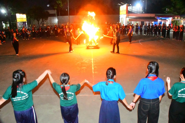 Phường đầu tiên tại TP.HCM tổ chức xong Hội thi Chỉ huy Đội giỏi năm học 2025 -2026- Ảnh 4.