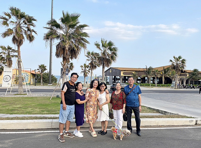 Vietnam sees silver economy as emerging growth driver- Ảnh 3.