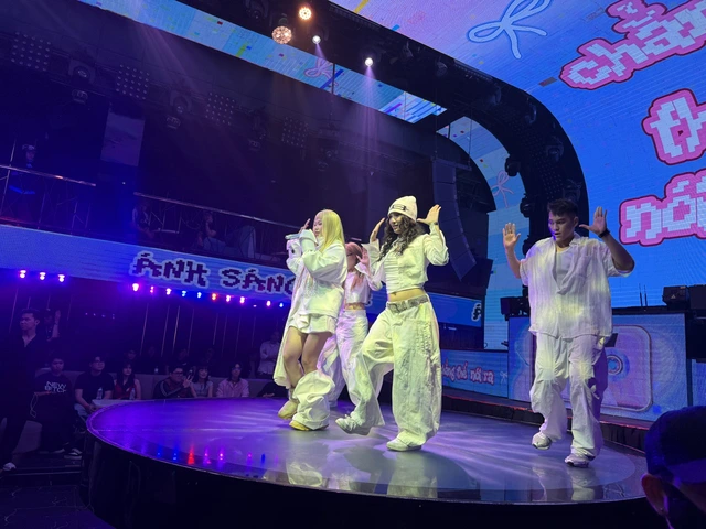 Em xinh Ánh Sáng AZA là ngoại lệ của Tiên Tiên?- Ảnh 2. Em xinh Ánh Sáng AZA là ngoại lệ của Tiên Tiên?- Ảnh 2.