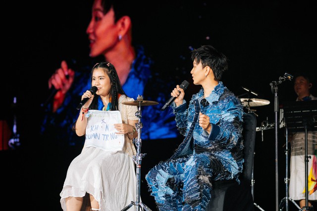 4 cặp cầu hôn trong ca khúc đám cưới của Hoàng Dũng tại concert Xoay tròn - Ảnh 3.