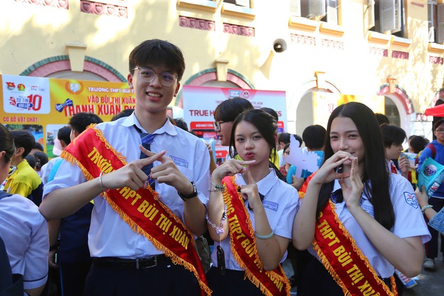 Tỉ lệ chọi lớp 10 TP.HCM năm 2026, THPT Bùi Thị Xuân cao nhất- Ảnh 1.