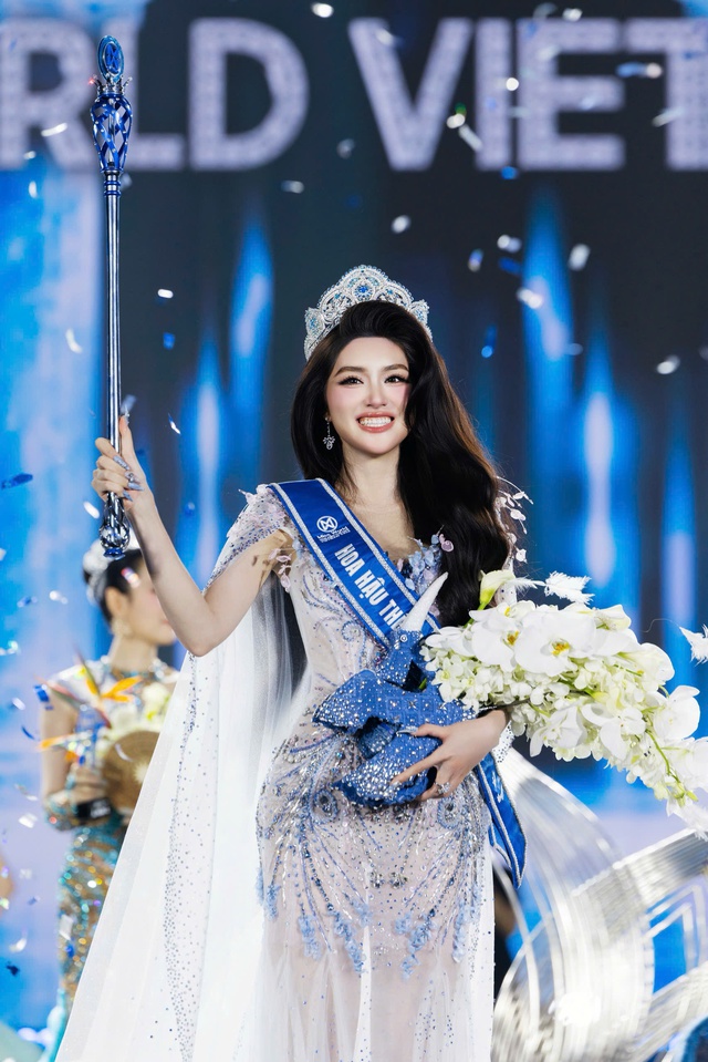 Người đẹp Hà Nội Phan Phương Oanh đăng quang Miss World Vietnam 2025 - Ảnh 1.