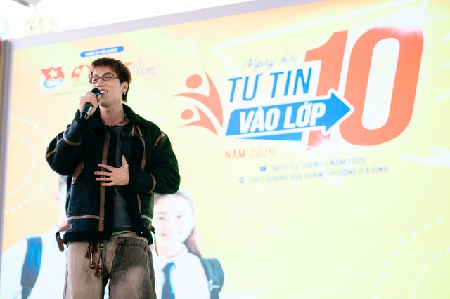 Bùi Duy Ngọc thổi bùng sức nóng Ngày hội Tự tin vào lớp 10 - Ảnh 1.
