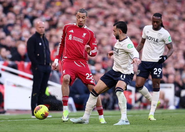 Wolves đấu Liverpool: siêu máy tính dự báo đội khách thắng trận- Ảnh 1. Wolves đấu Liverpool: siêu máy tính dự báo đội khách thắng trận- Ảnh 1.