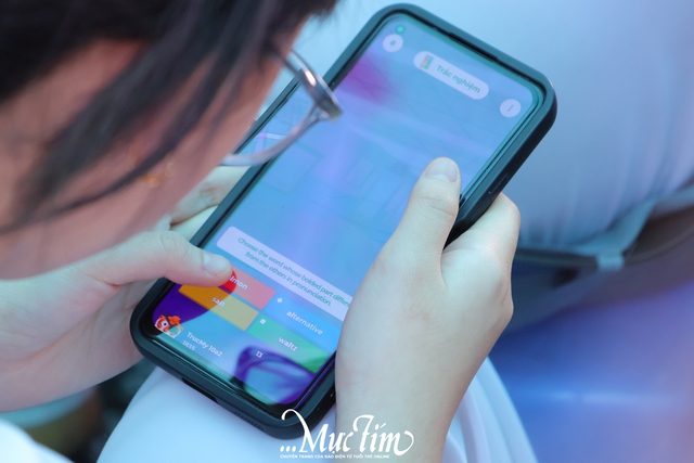 Học sinh Trường THPT Võ Văn Kiệt tái hiện hình ảnh sĩ tử lai kinh ứng thí- Ảnh 6. Học sinh Trường THPT Võ Văn Kiệt tái hiện hình ảnh sĩ tử lai kinh ứng thí- Ảnh 6.