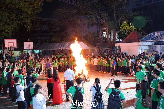 4 học sinh Trường THPT Phan Đăng Lưu chiếm spotlight tại Ngày hội Tự tin vào lớp 10 là ai?- Ảnh 8. 4 học sinh Trường THPT Phan Đăng Lưu chiếm spotlight tại Ngày hội Tự tin vào lớp 10 là ai?- Ảnh 8.